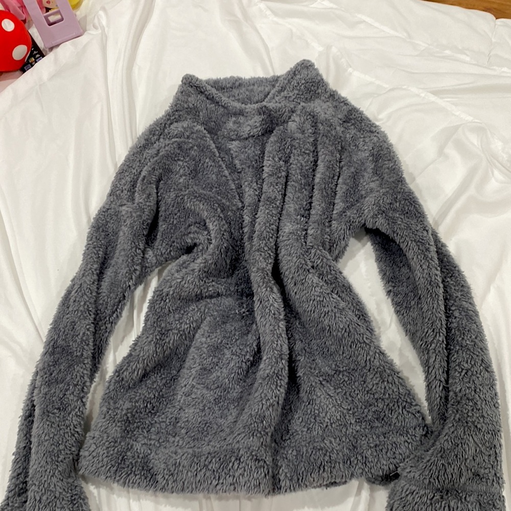 Jane and Bleecker dark grew fuzzy long sleeve